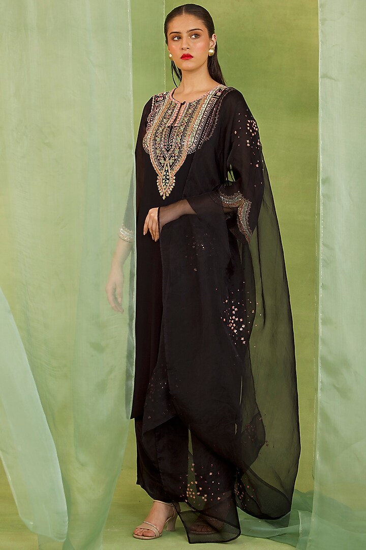 Black Georgette Sequins Embroidered Kurta Set by Radha Sharma at Pernia's Pop Up Shop