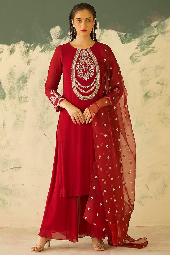 Crimson Red Georgette Hand Embroidered Kurta Set by Radha Sharma at Pernia's Pop Up Shop