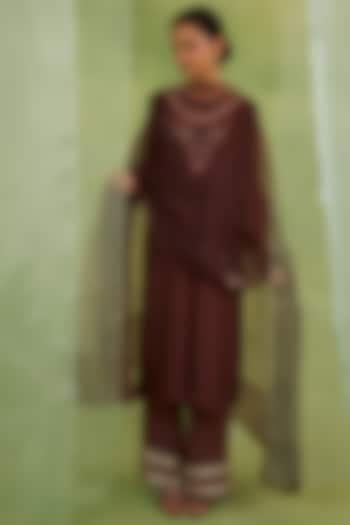 Walnut Brown Georgette Hand Embellished Kurta Set by Radha Sharma at Pernia's Pop Up Shop