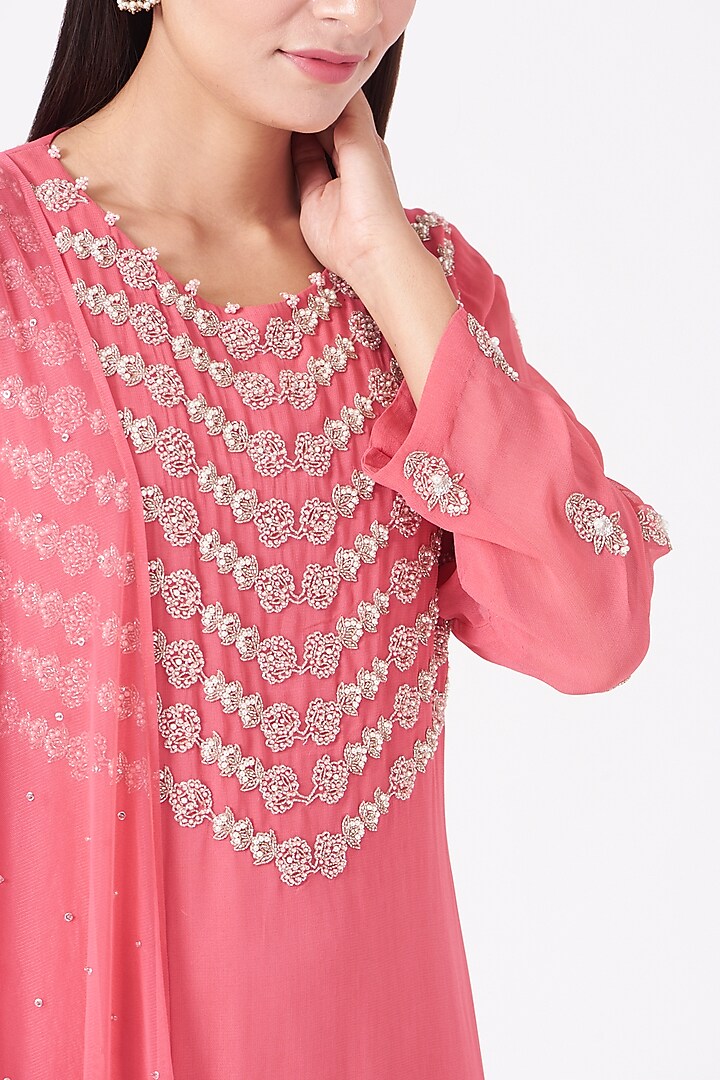 Ruby Pink Hand Embroidered Straight Kurta Set by Radha Sharma at Pernia's Pop Up Shop