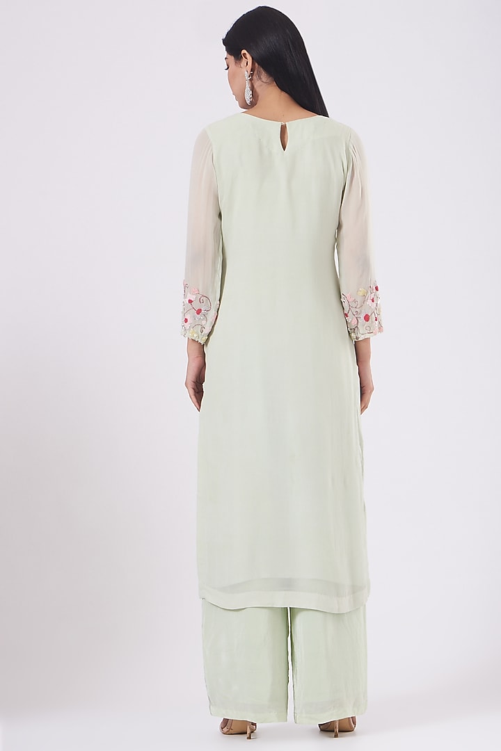 Pastel Green Hand Embroidered Kurta Set by Radha Sharma at Pernia's Pop Up Shop