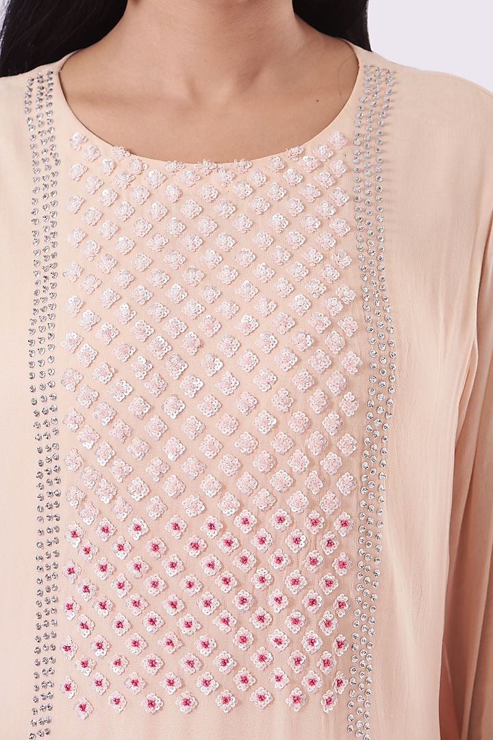 Light Peach Hand Embroidered Kurta Set by Radha Sharma at Pernia's Pop Up Shop