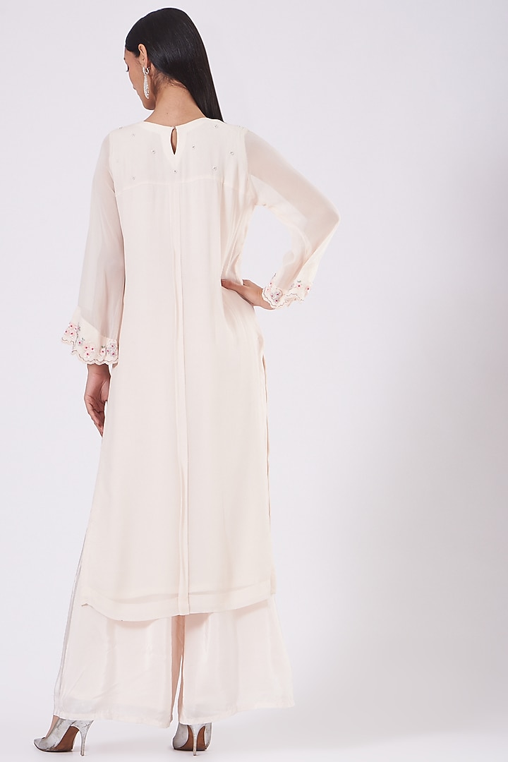 Blush Pink Georgette Embroidered Kurta Set by Radha Sharma at Pernia's Pop Up Shop