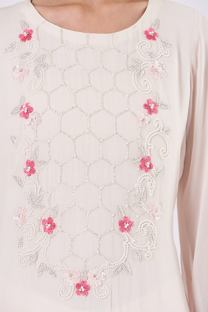 Blush Pink Georgette Embroidered Kurta Set by Radha Sharma at Pernia's Pop Up Shop