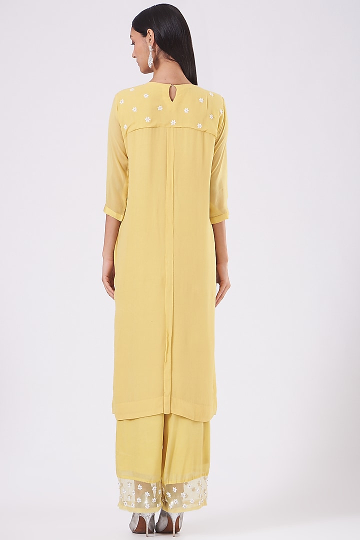 Yellow Hand Embroidered Kurta Set by Radha Sharma at Pernia's Pop Up Shop