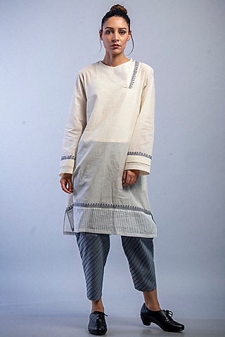 Ivory & Charcoal Hand Embroidered Kurta With Slip by Raffughar