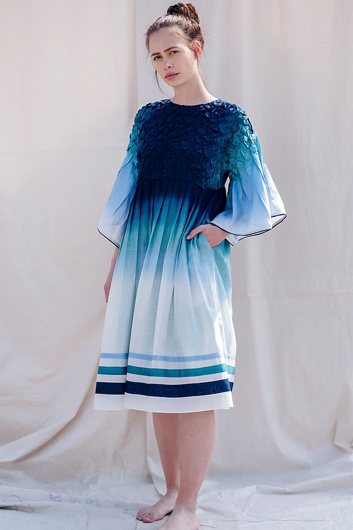 Poseiden Blue & Clover Green Handwoven Ombre Skirt by Raffughar