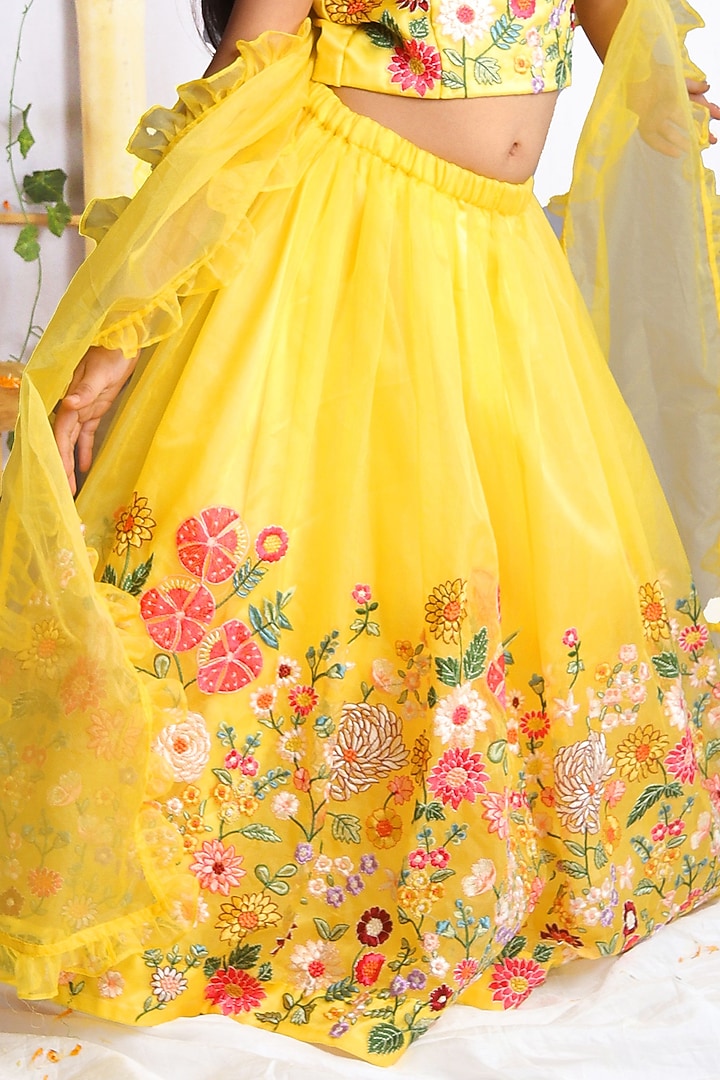 Yellow Organza & Satin Resham Embroidered Floral lehenga Set For Girls by Rage Attire at Pernia's Pop Up Shop