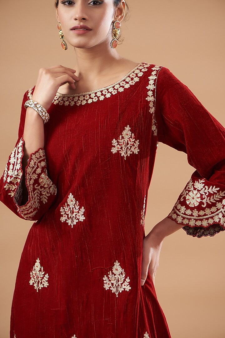 Red Velvet Embroidered Kurta Set by Rahul Singh at Pernia's Pop Up Shop