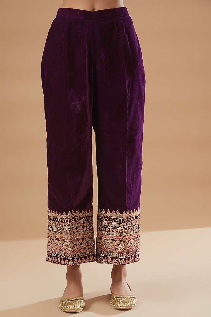 Wine Velvet Embroidered Kurta Set by Rahul Singh at Pernia's Pop Up Shop