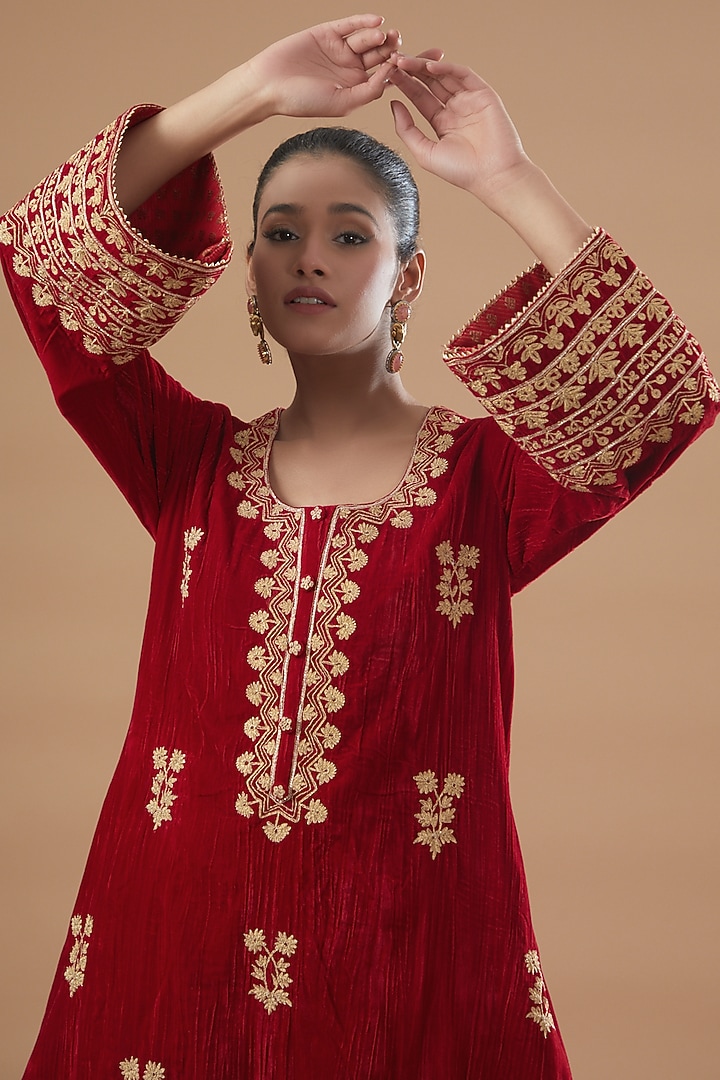 Red Velvet Embroidered Kurta Set by Rahul Singh at Pernia's Pop Up Shop