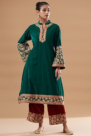 Green Velvet Embroidered Kurta Set by Rahul Singh