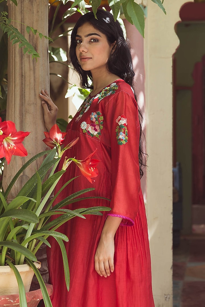 Red Soft Chanderi Hand Embroidered Tunic Set by Raiman at Pernia's Pop Up Shop