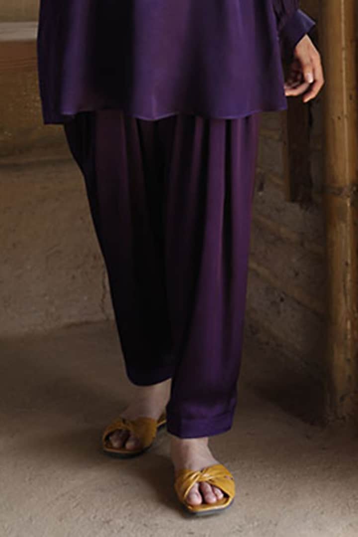 Purple Modal Satin Patchwork Embroidered Kurta Set by Raiman at Pernia's Pop Up Shop