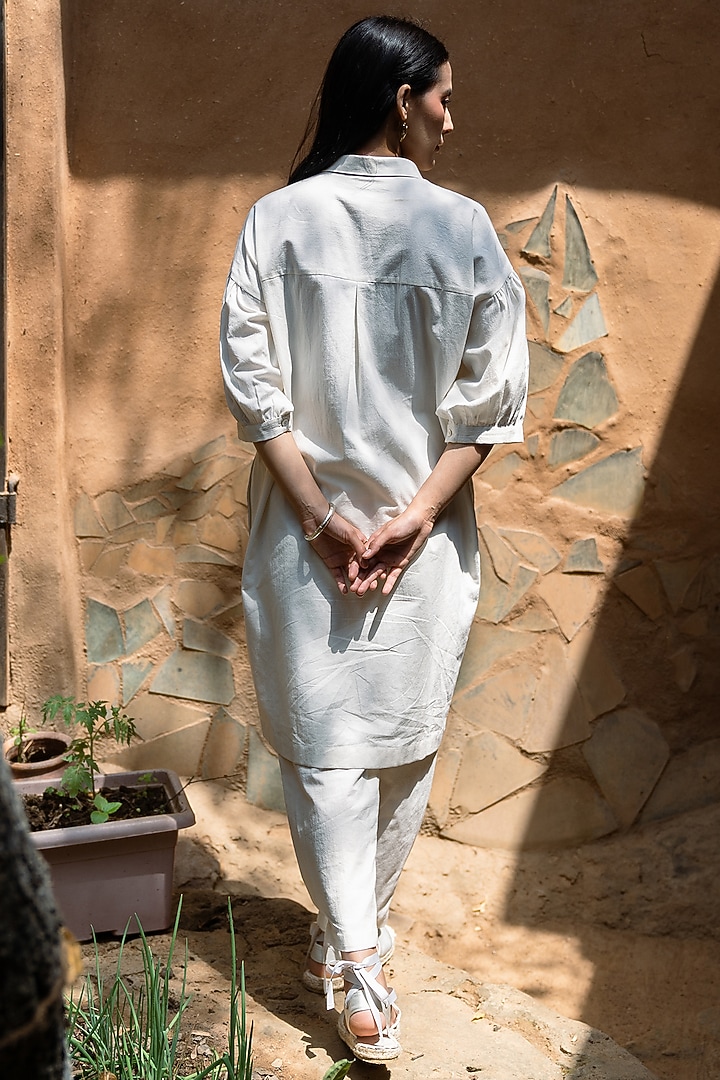 Off-White Textured Cotton Hand Embroidered Co-Ord Set by Raiman at Pernia's Pop Up Shop