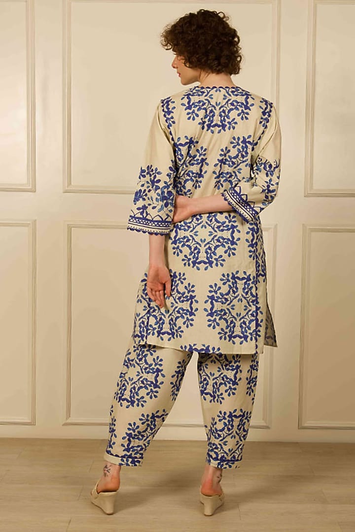 Ivory Cotton Printed Kurta Set by RAIMAN at Pernia's Pop Up Shop