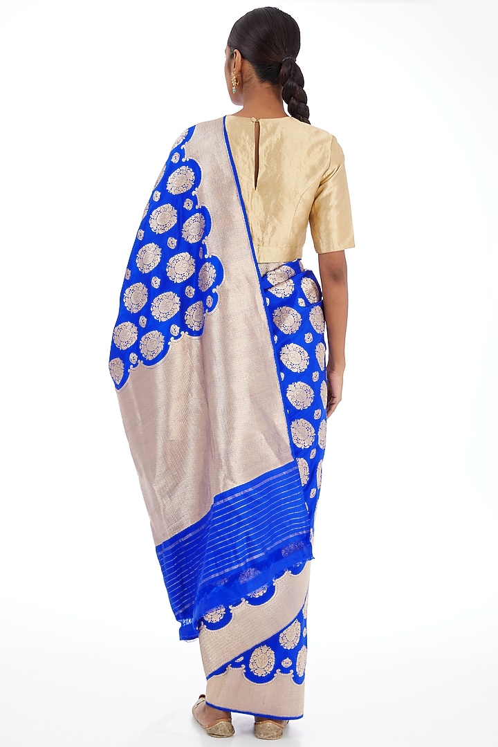 Blue Silk Reception Saree by Raw Mango at Pernia's Pop Up Shop