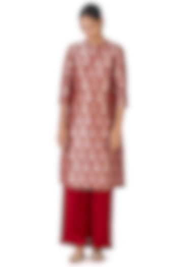 Red Silk Brocade Kurta Set by Raw Mango at Pernia's Pop Up Shop