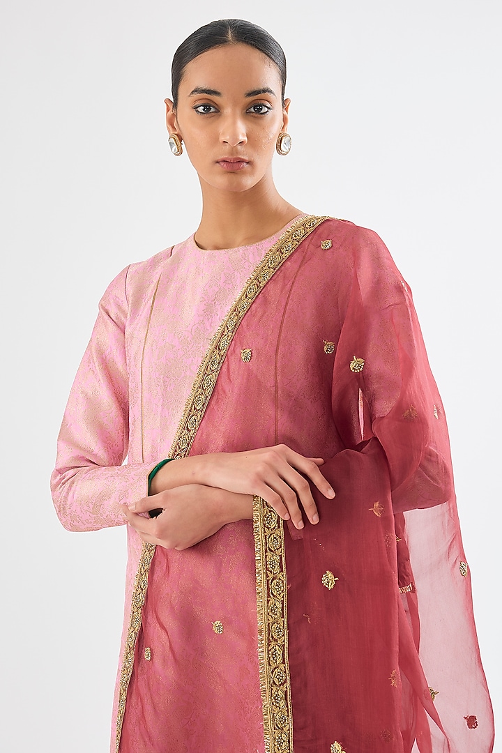 Maroon Organza Silk Floral Boota Dupatta by Raw Mango at Pernia's Pop Up Shop