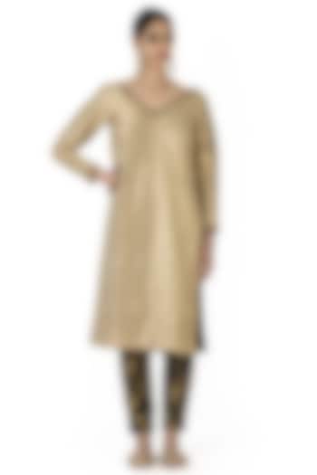 Golden Silk Tissue Brocade Kurta Set by Raw Mango at Pernia's Pop Up Shop