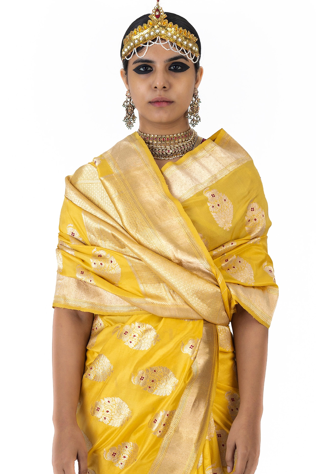Zari weaving Banarasi Brocade Silk Saree, 6.3 m (with blouse piece) at Rs  1350 in Varanasi