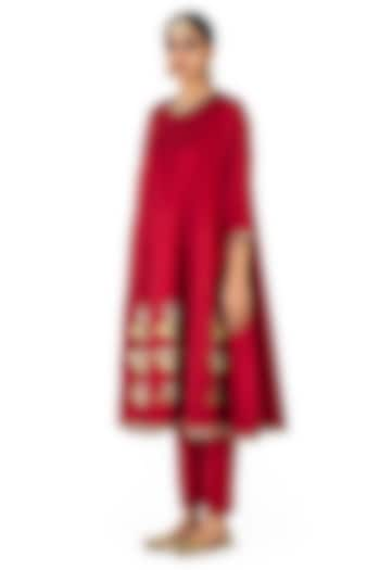 Red Silk Twill Hand Embroidered Kurta Set by Raw Mango at Pernia's Pop Up Shop