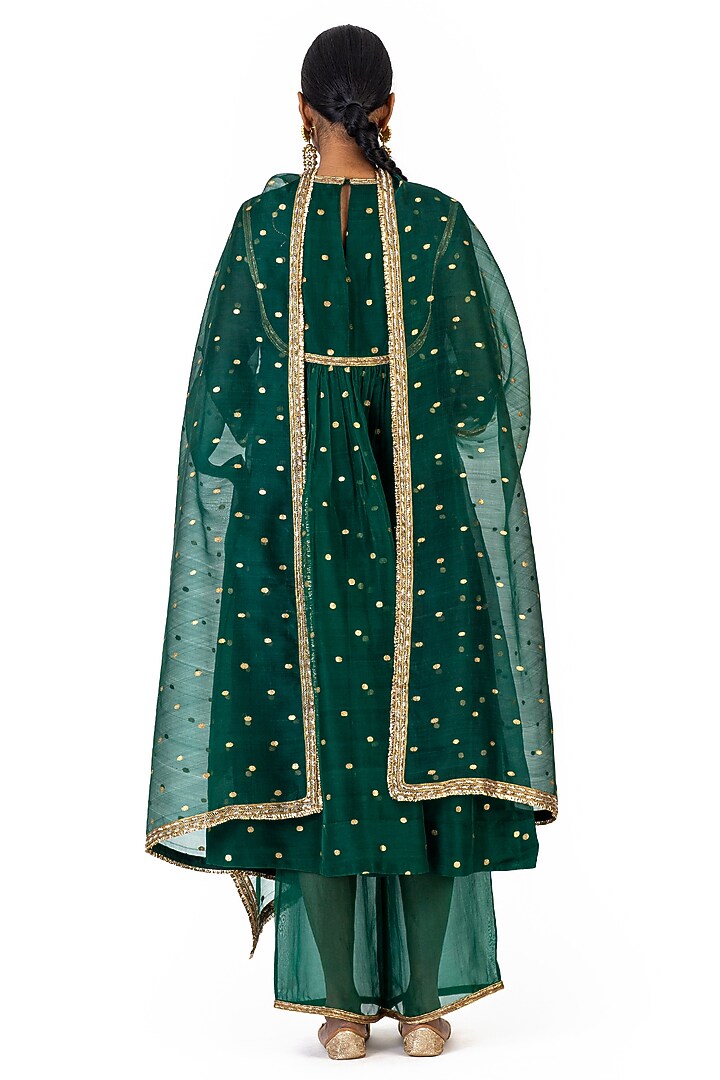 Green Organza Silk Floral Boota Kurta Set by Raw Mango at Pernia's Pop Up Shop