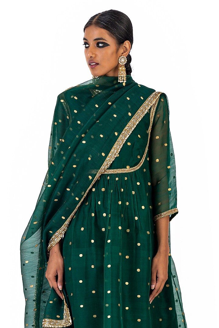 Green Organza Silk Floral Boota Kurta Set by Raw Mango at Pernia's Pop Up Shop