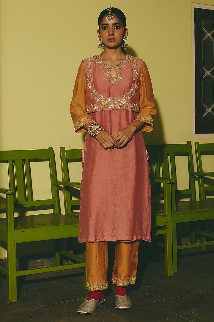 Earthy Terracotta Chanderi Applique Work Kurta Set by RASHIKA MITTAL at Pernia's Pop Up Shop