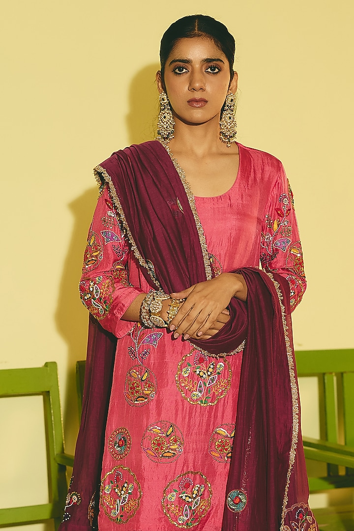 Purple Chanderi Resham Embroidered Dupatta by RASHIKA MITTAL at Pernia's Pop Up Shop