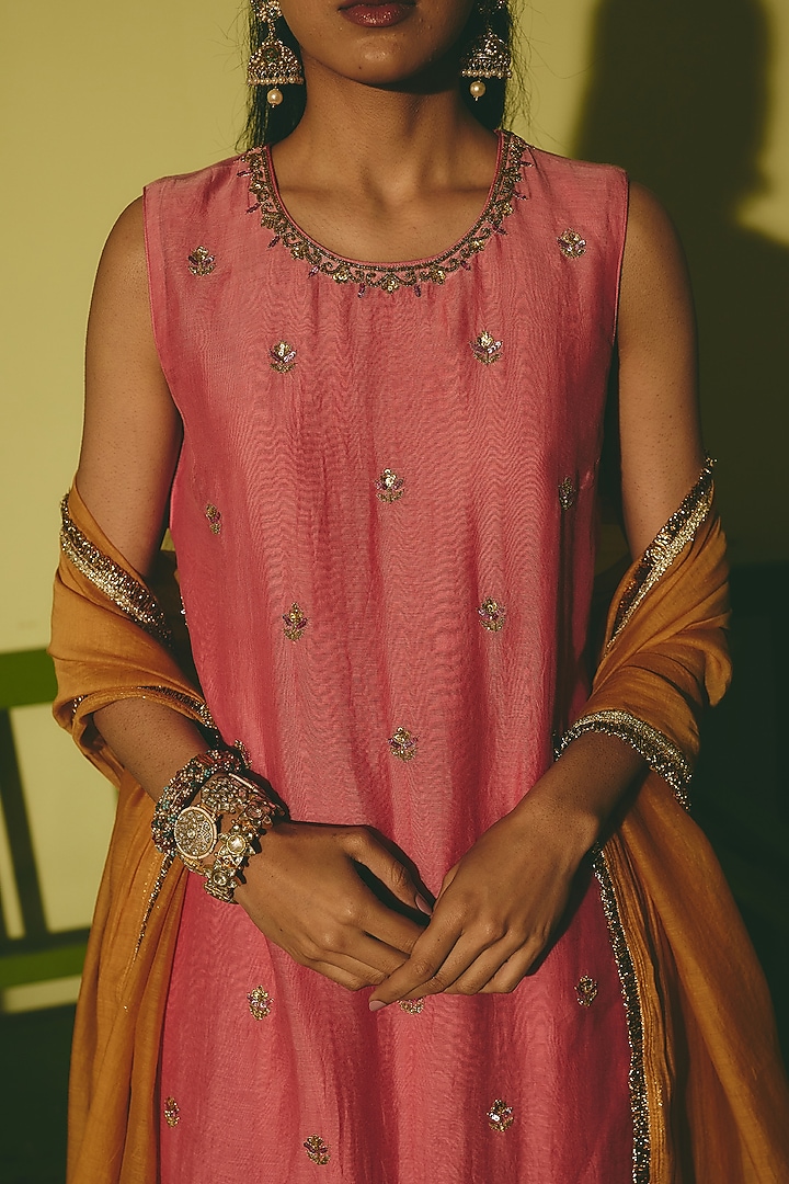 Yellow Chanderi Woven Dupatta by RASHIKA MITTAL at Pernia's Pop Up Shop