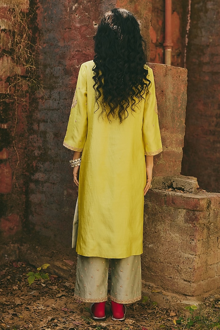 Chartreuse Silk Hand Embellished Kurta Set by RASHIKA MITTAL at Pernia's Pop Up Shop