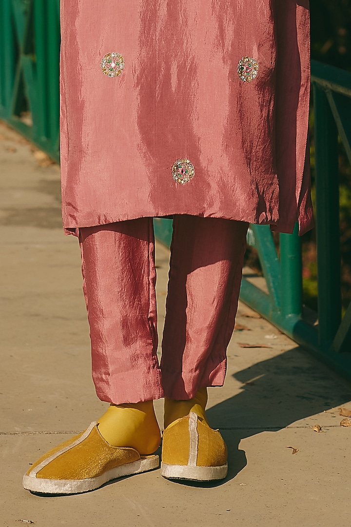 Rose Pink Silk Hand Embroidered Kurta Set by RASHIKA MITTAL at Pernia's Pop Up Shop