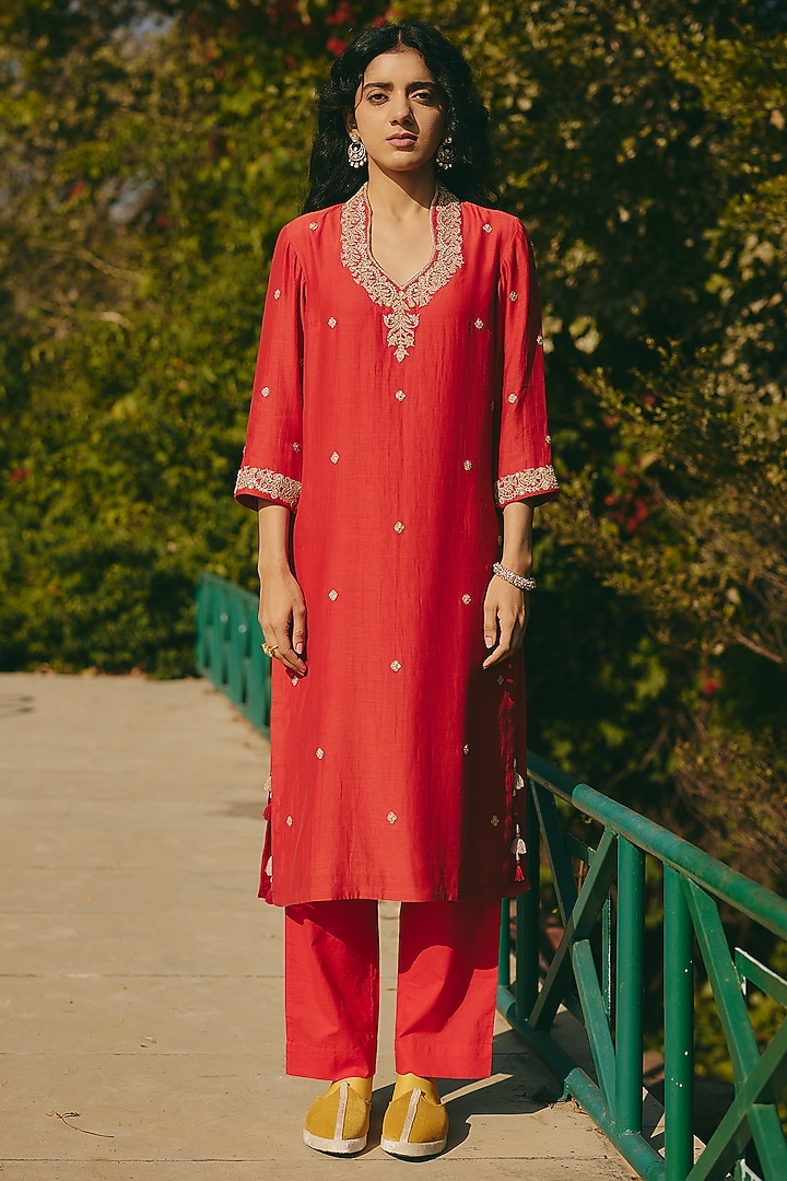 Red Chanderi Hand Embroidered Kurta Set by RASHIKA MITTAL at Pernia's Pop Up Shop
