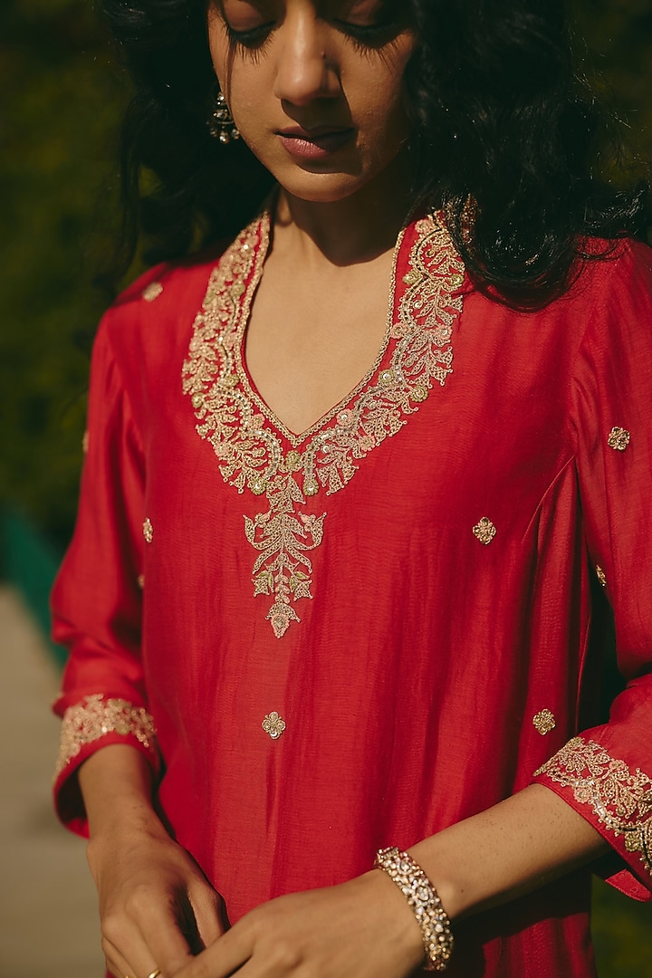 Red Chanderi Hand Embroidered Kurta Set by RASHIKA MITTAL at Pernia's Pop Up Shop