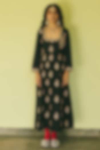 Black Silk Hand Embroidered Party Wear Anarkali by RASHIKA MITTAL at Pernia's Pop Up Shop