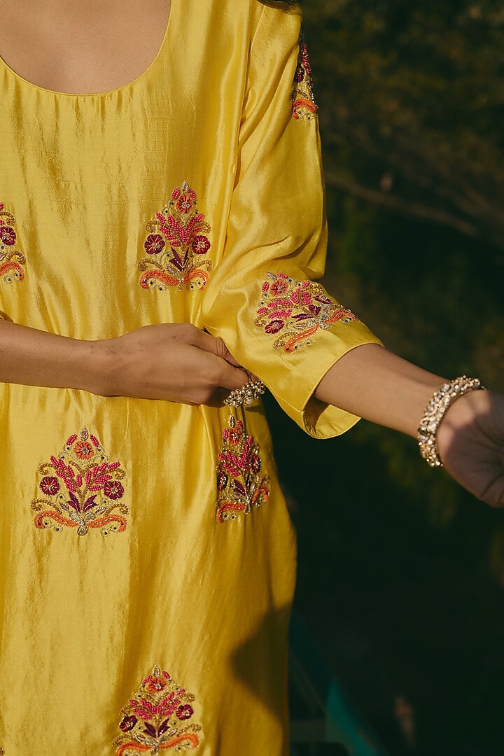 Yellow Chanderi Hand Embroidered Kurta Set by RASHIKA MITTAL at Pernia's Pop Up Shop