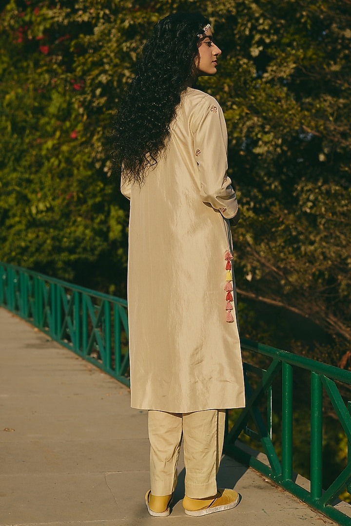 Beige Silk Applique Work Kurta Set by RASHIKA MITTAL at Pernia's Pop Up Shop