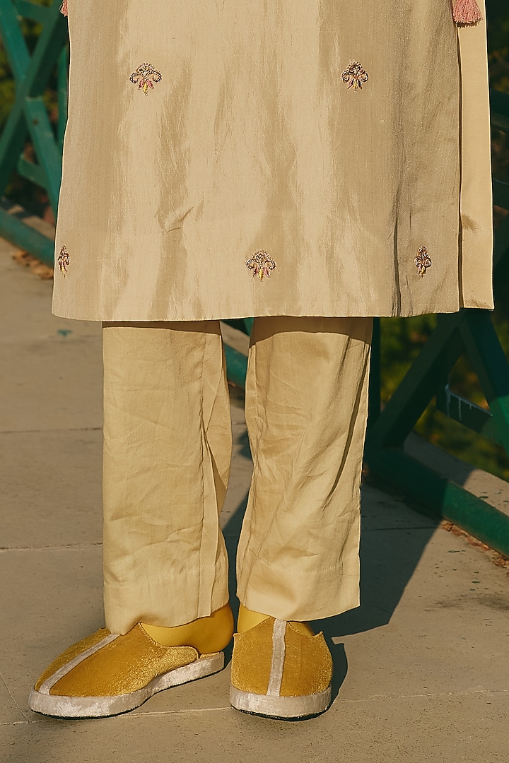 Beige Silk Applique Work Kurta Set by RASHIKA MITTAL at Pernia's Pop Up Shop