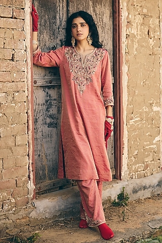 Coral Rose Tissue Threadwork Kurta Set by RASHIKA MITTAL