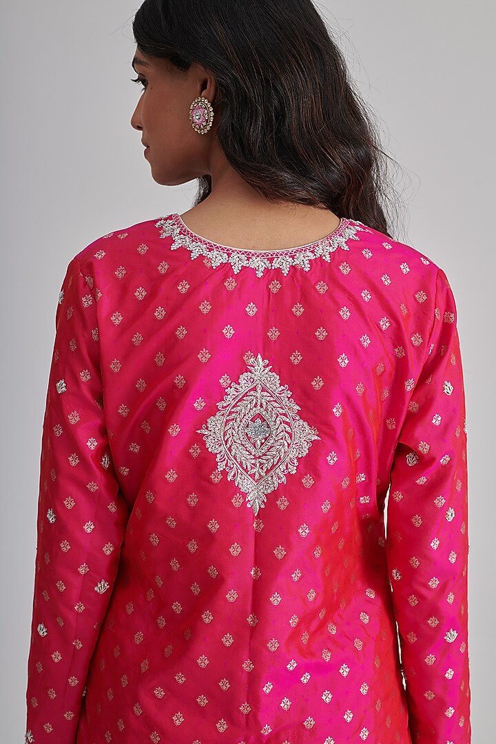 Pink Brocade Silk Hand Embroidered Kurta Set by RASHIKA MITTAL at Pernia's Pop Up Shop