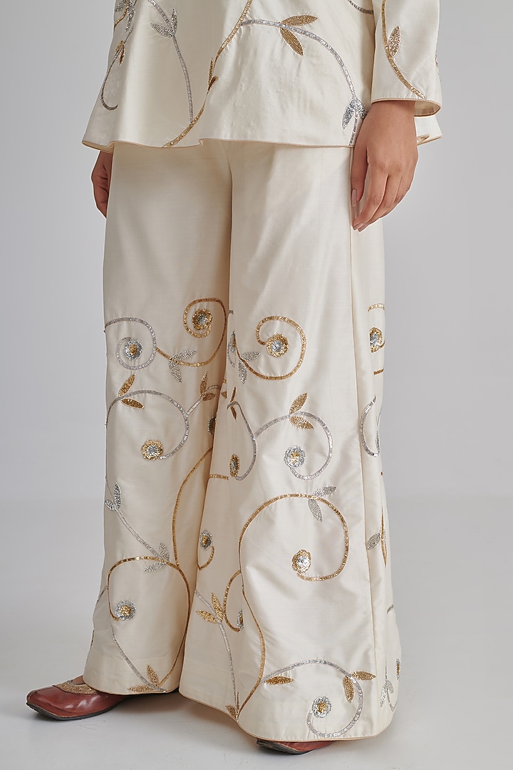 White Silk Embroidered Co-Ord Set by RASHIKA MITTAL at Pernia's Pop Up Shop