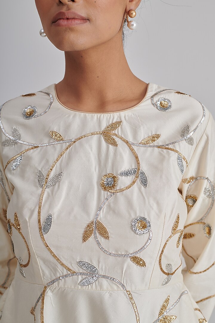 White Silk Embroidered Co-Ord Set by RASHIKA MITTAL at Pernia's Pop Up Shop