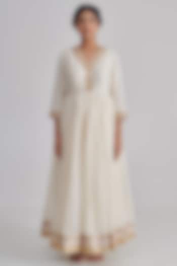 Ivory Chanderi Hand Embroidered Wedding Anarkali Set by RASHIKA MITTAL at Pernia's Pop Up Shop