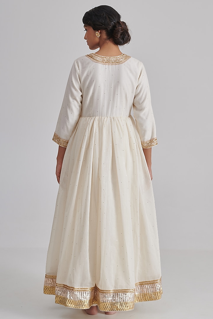 Ivory Chanderi Hand Embroidered Anarkali Set by RASHIKA MITTAL at Pernia's Pop Up Shop