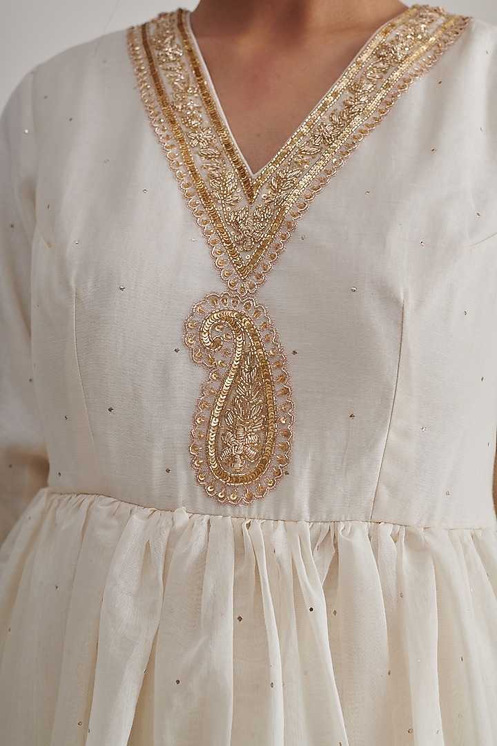 Ivory Chanderi Hand Embroidered Anarkali Set by RASHIKA MITTAL at Pernia's Pop Up Shop