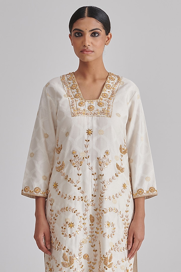 Ivory Chanderi Hand Embroidered Party Wear Anarkali Set by RASHIKA MITTAL at Pernia's Pop Up Shop