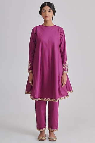Purple Chanderi Hand Embroidered Kurta Set by RASHIKA MITTAL