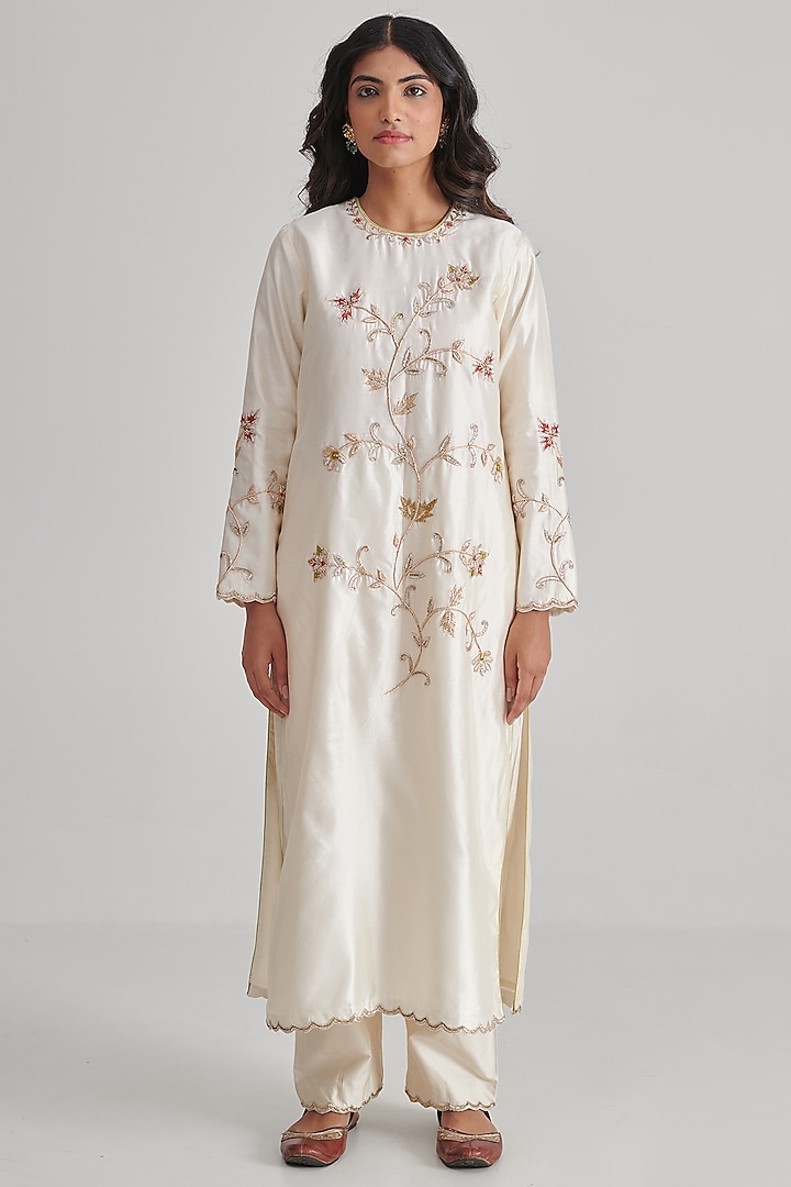Ivory Silk Hand Embroidered Kurta Set by RASHIKA MITTAL at Pernia's Pop Up Shop
