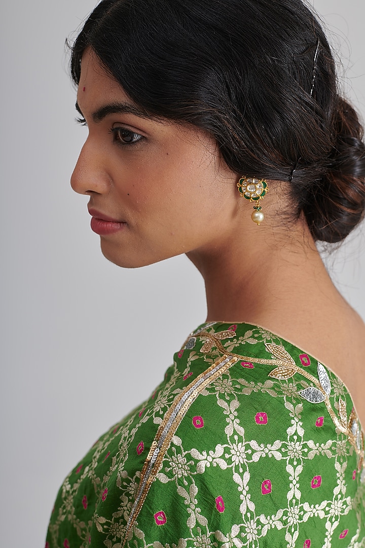 Green Bandhani Banarasi Silk Embroidered Cape Set by RASHIKA MITTAL at Pernia's Pop Up Shop